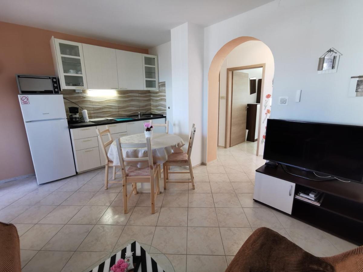 Apartments With A Swimming Pool Punat, Krk - 5378 Exterior foto